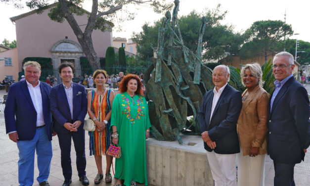 Exposition de sculptures géantes de l’artiste ARMAN