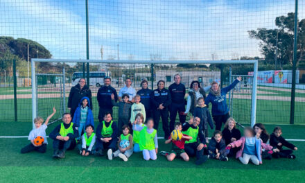 Tournoi entre les enfants du centre de loisirs et la Police municipale